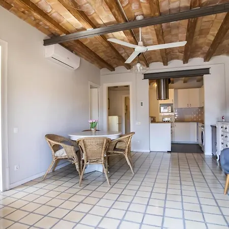 Apartment 41cob1019- Charming Rustic Barcelona
