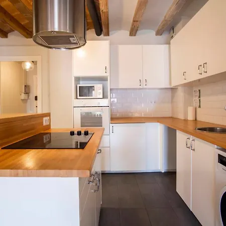 41cob1019 - Enchanting And Rustic * Barcelona